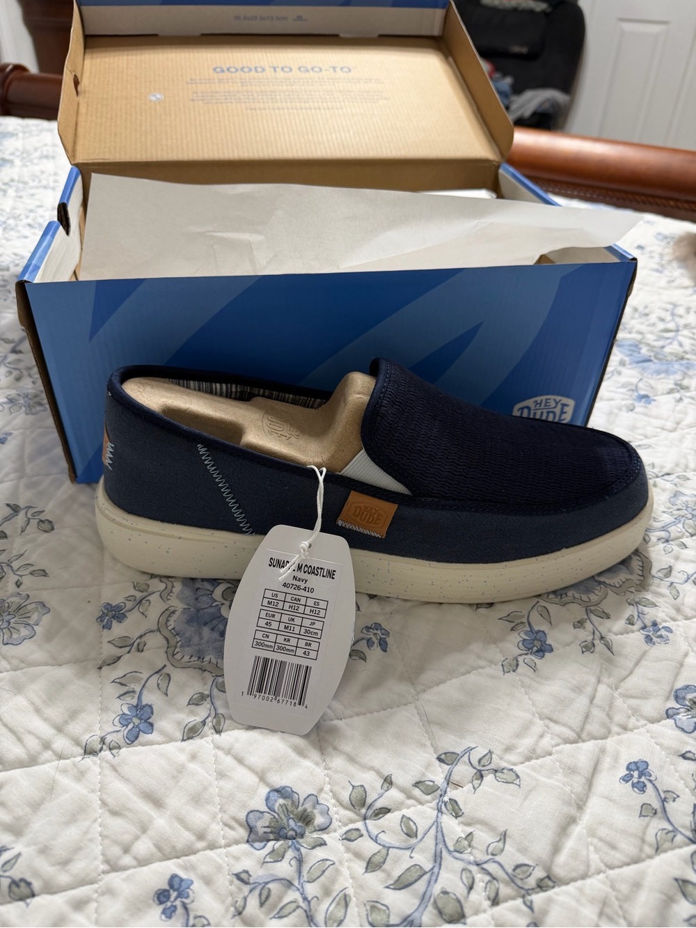 Hey Dude Sunny Slip-On Loafer in Navy with Cream Sole size 12 new